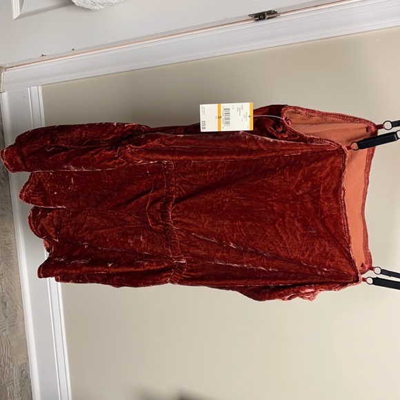 BRAND NEW CEDAR VELVET RACHEL ROY ROMPER - Picture 3 of 7